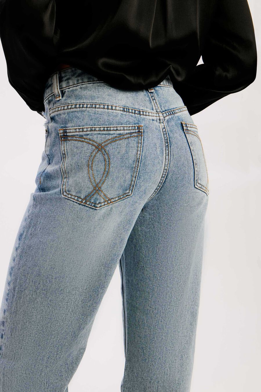Pia Straight Jeans