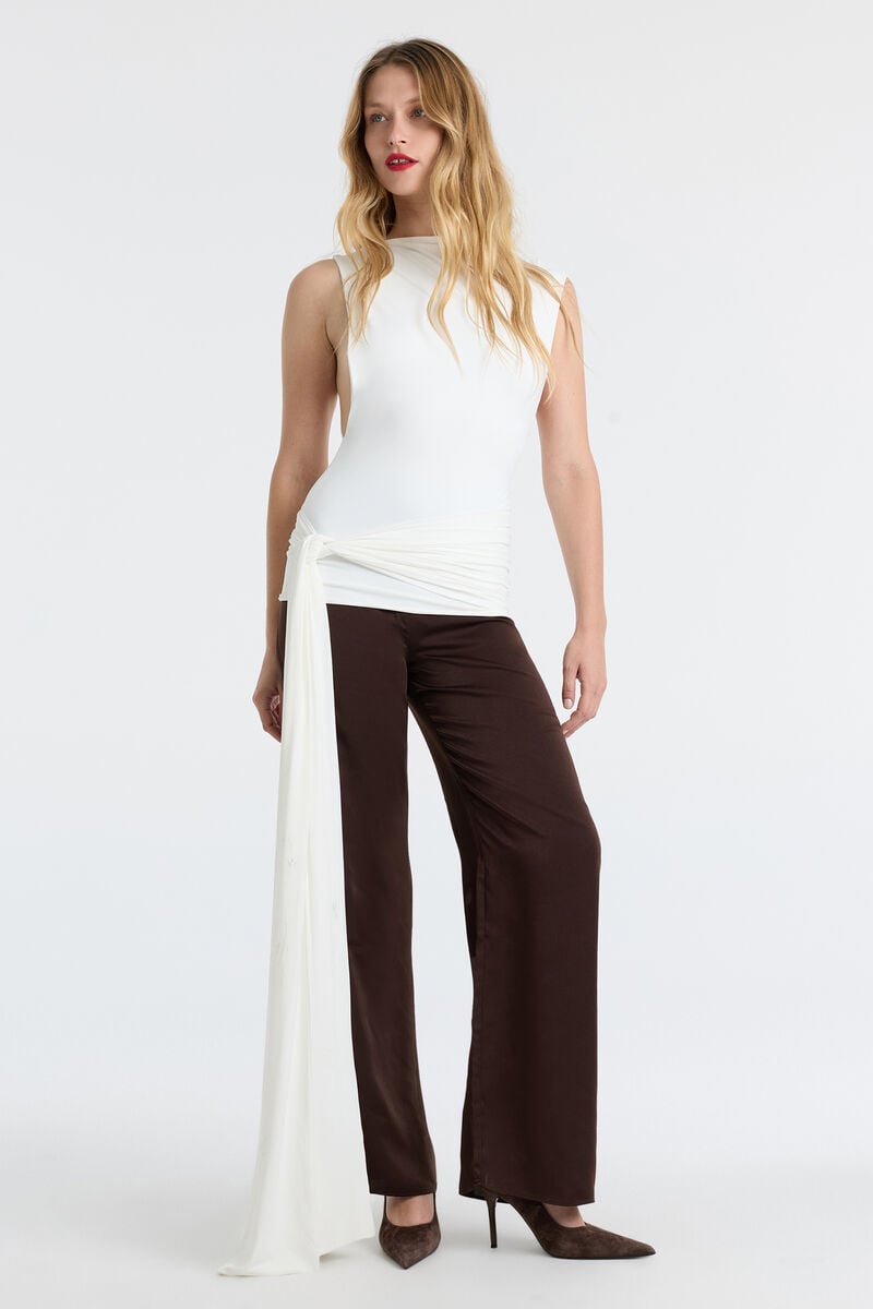 DEVIN MID RISE SATIN PANT in colour Chocolate