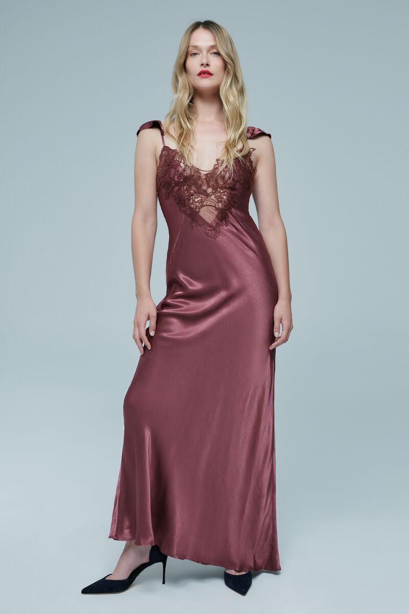 IVY LACE DETAIL MAXI DRESS in colour Mocha