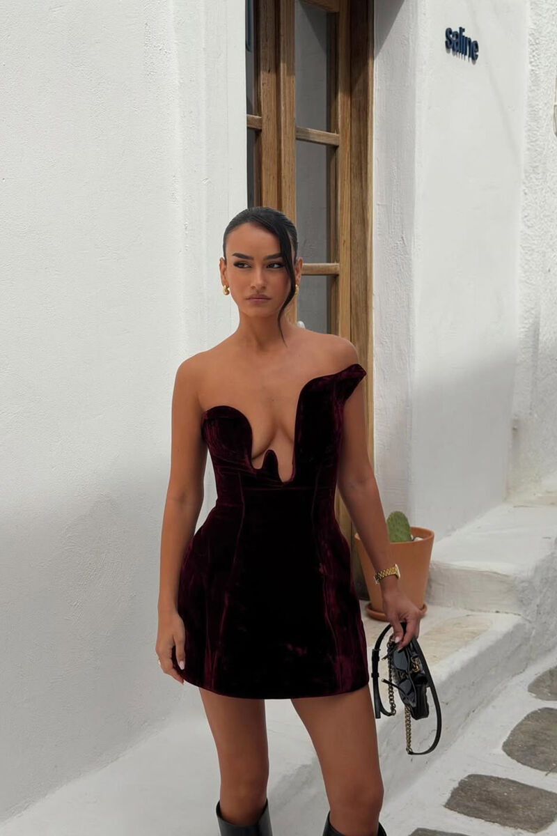 ROSALYN HOURGLASS MINI DRESS in colour Burgundy