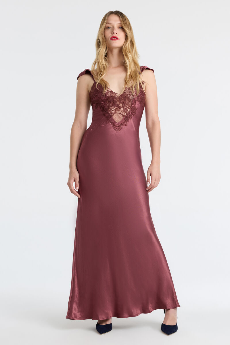 IVY LACE DETAIL MAXI DRESS in colour Mocha