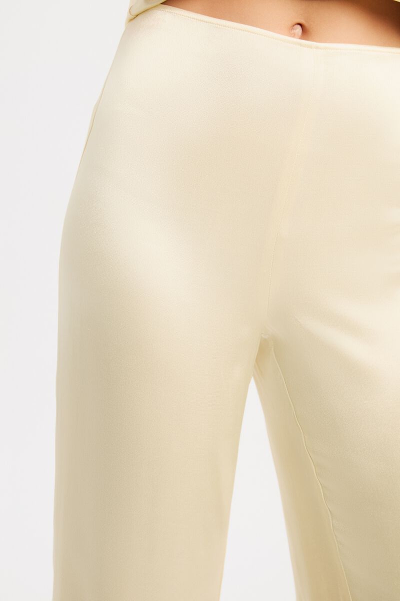 DEVIN MID RISE SATIN PANT in colour Buttercup