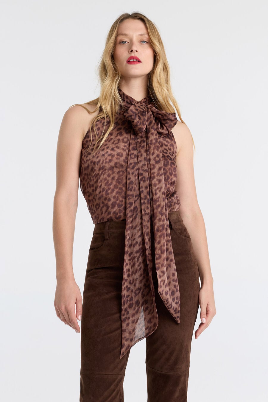 ARLETTE NECK TIE PRINTED TOP in colour Leopard