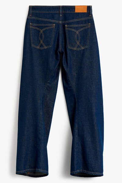 030 Mid Rise Relaxed Fit Jean