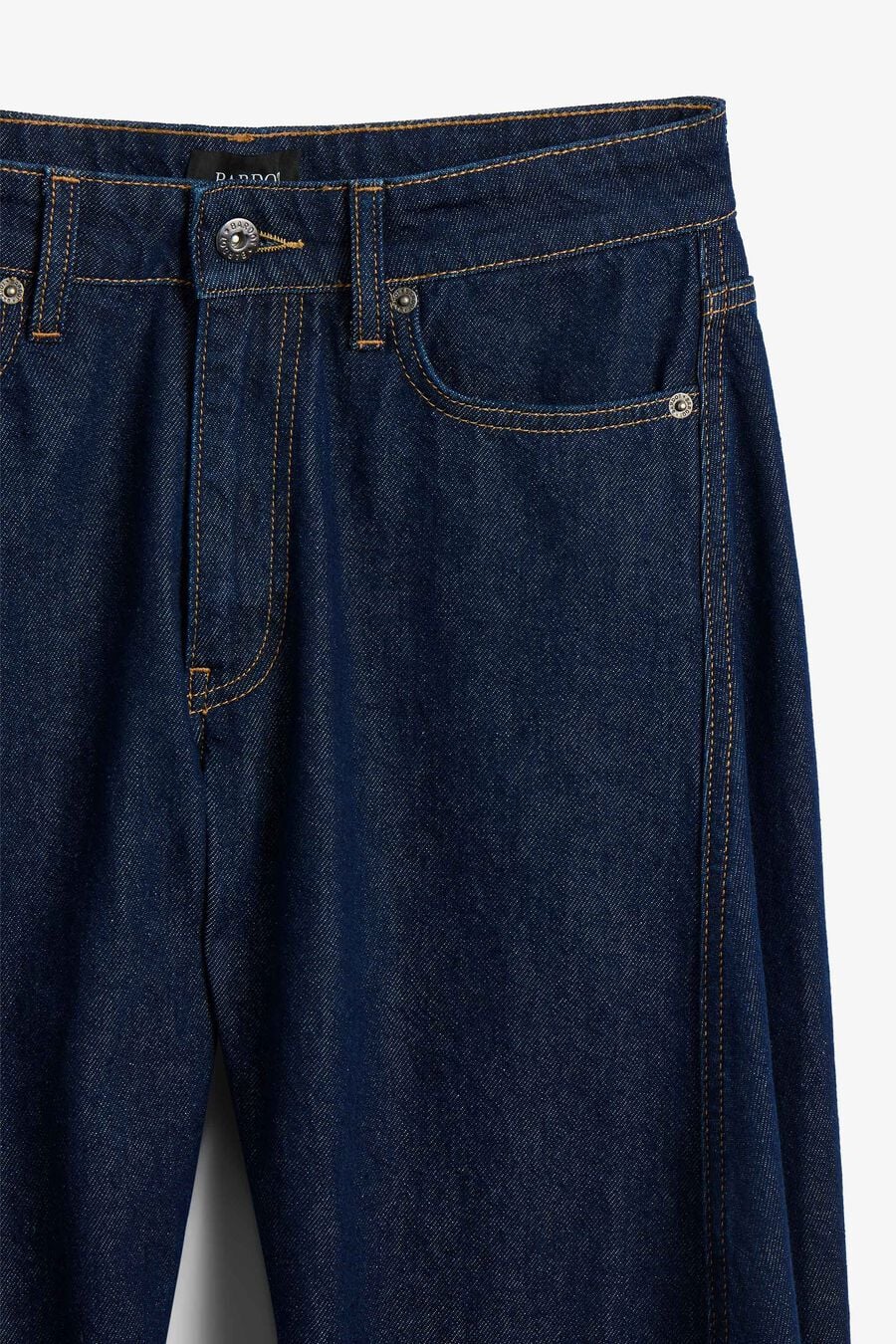 030 Mid Rise Relaxed Fit Jean